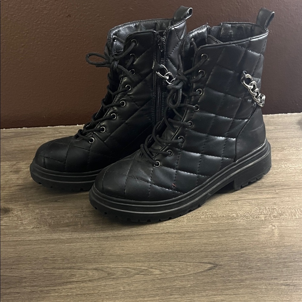 Black Quilted Women's Boots